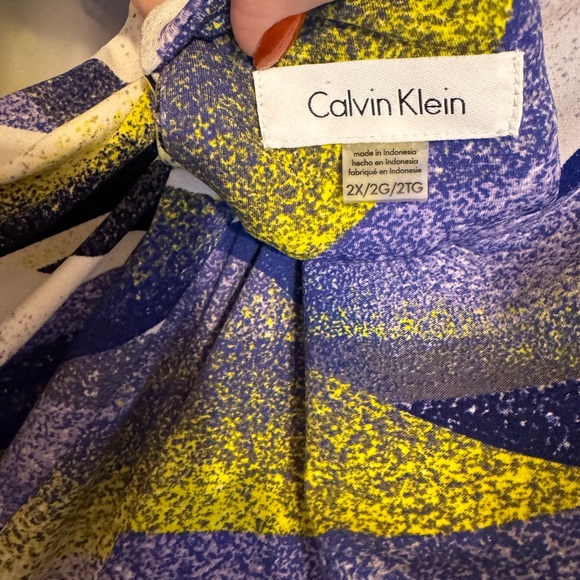 NWOT Calvin Klein Purple, White & Yellow Print Sleeveless Blouse PLUS: 2X     #M - Picture 8 of 8